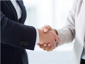 Microsoft Signs AI Licensing Agreement with People Inc: A New Model for Content Paywalls Faces Google's Traffic Impact